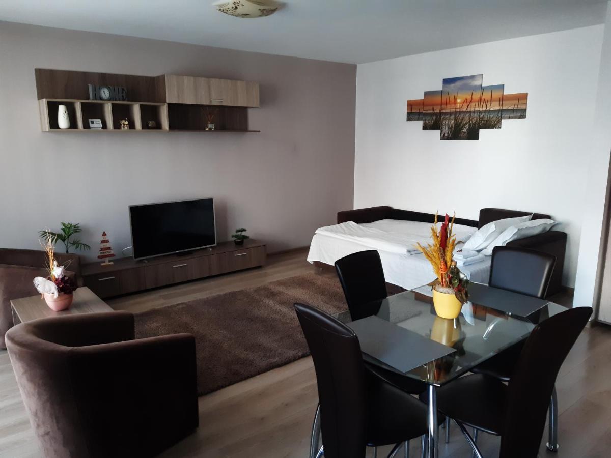 Marcel - Coresi Mall Apartment